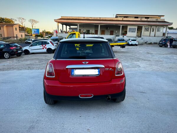 Mini Cooper D - immagine 8