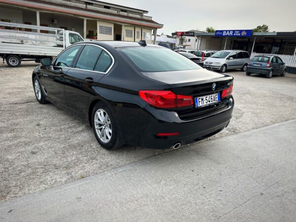 BMW 520D Luxury - immagine 10