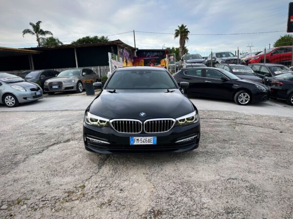 BMW 520D Luxury - immagine 2