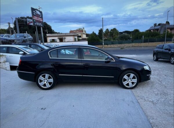 VW Passat - immagine 8