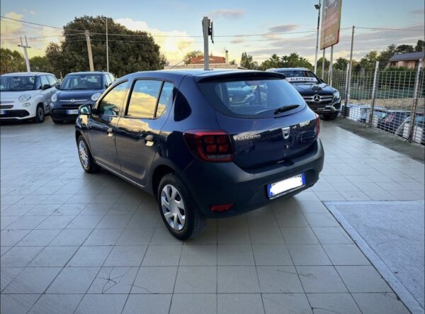 Dacia Sandero - immagine 8