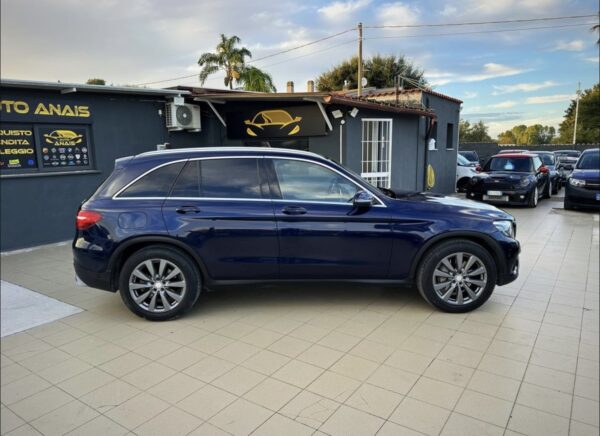 Mercedes GLC 4 Matic 250 - immagine 7