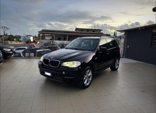 BMW X5 - immagine 10