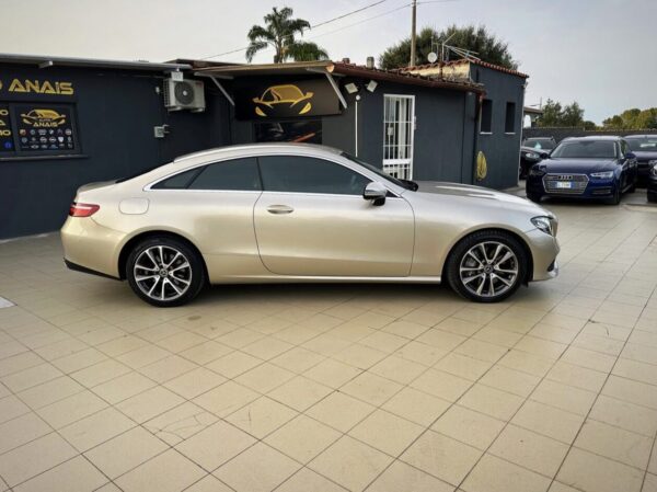 Mercedes E350 4 Matic Coupe Premium - immagine 8